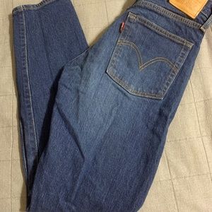 I have a selection of wedgie fit levis ! Like new